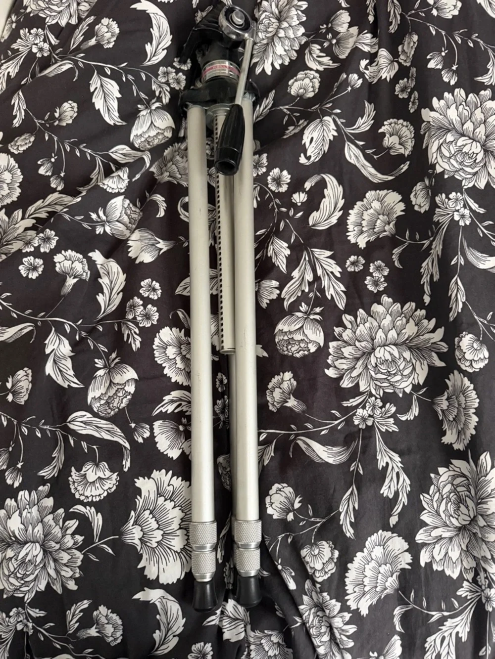 Vintage Hollywood Headliner Tripod